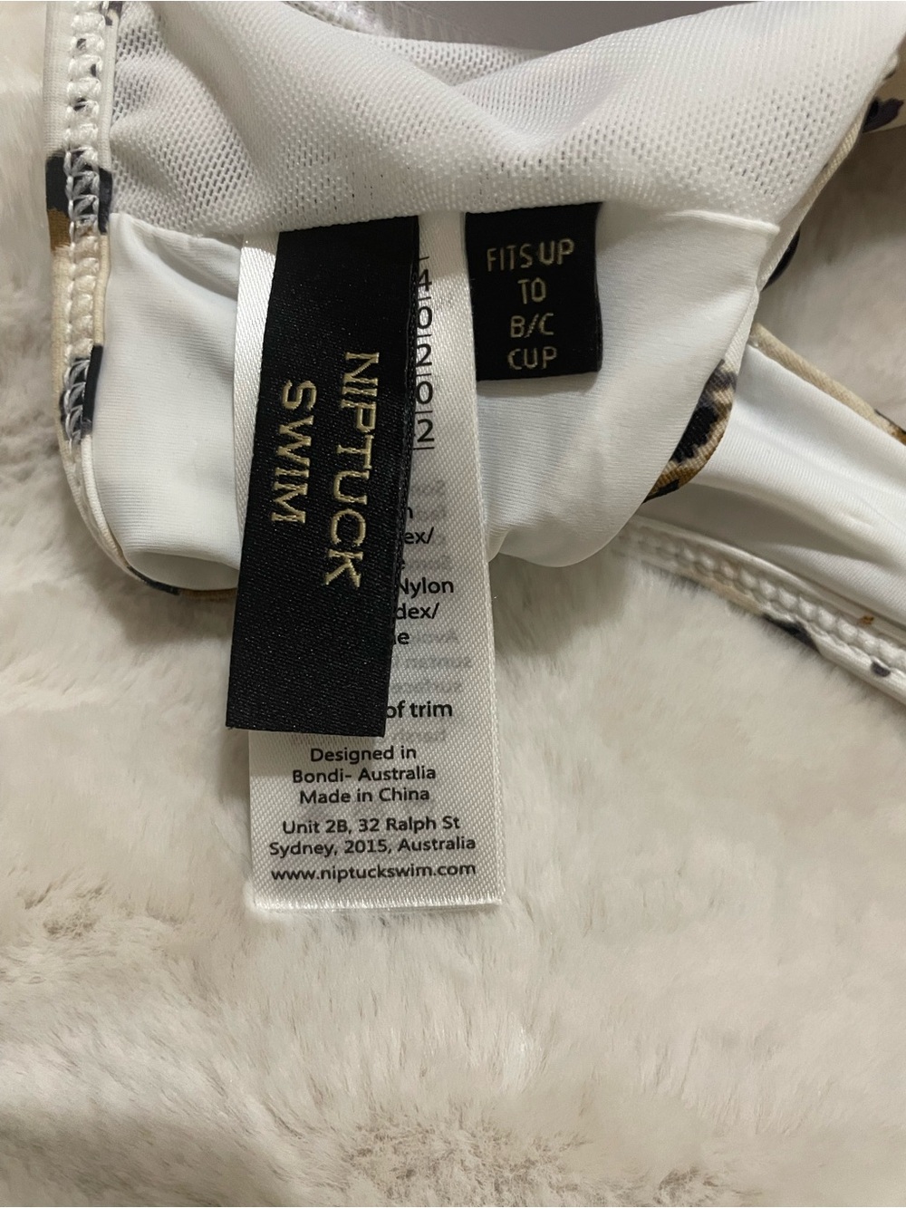 Nip Tuck Swim Bikini Top Size 10 - Picture 2 of 5
